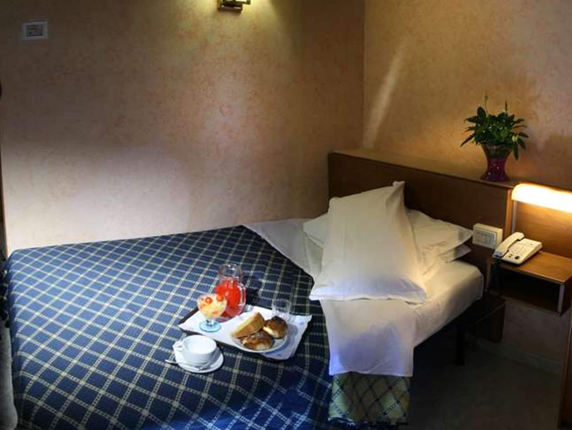 Hotel Salaria Řím Exteriér fotografie